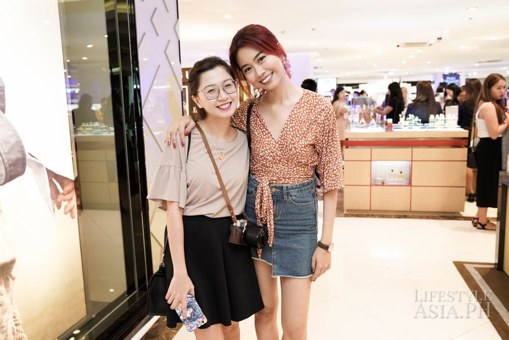 Crissey Si and Vina Guerrero