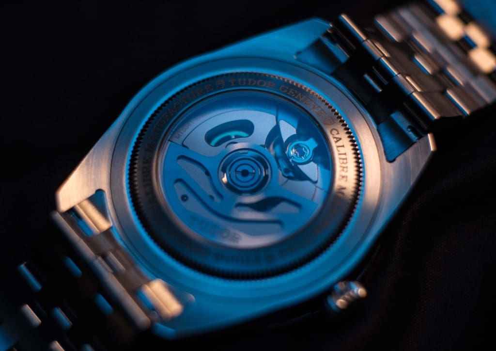 The new Tudor Glamour Double Date is equipped with a newly develop movement called Manufacture Calibre MT5641