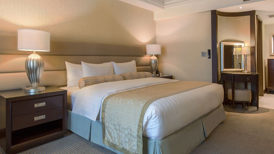 Crimson Hotel