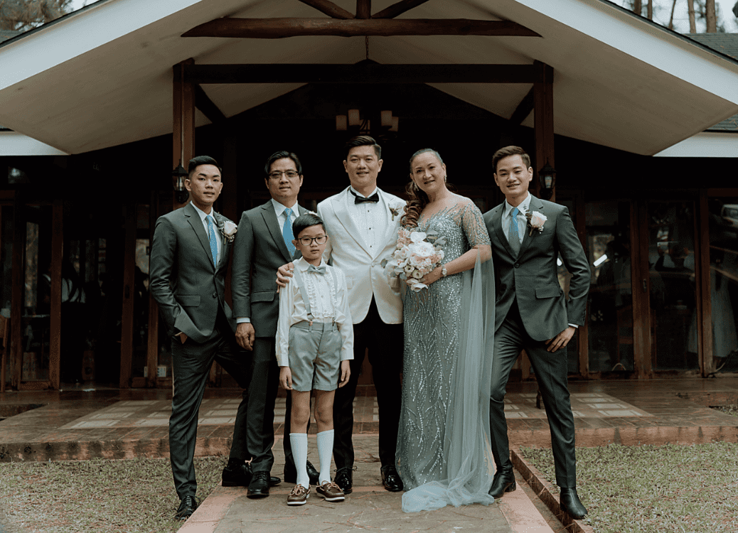 Bjorn Limketkai and his family at the wedding