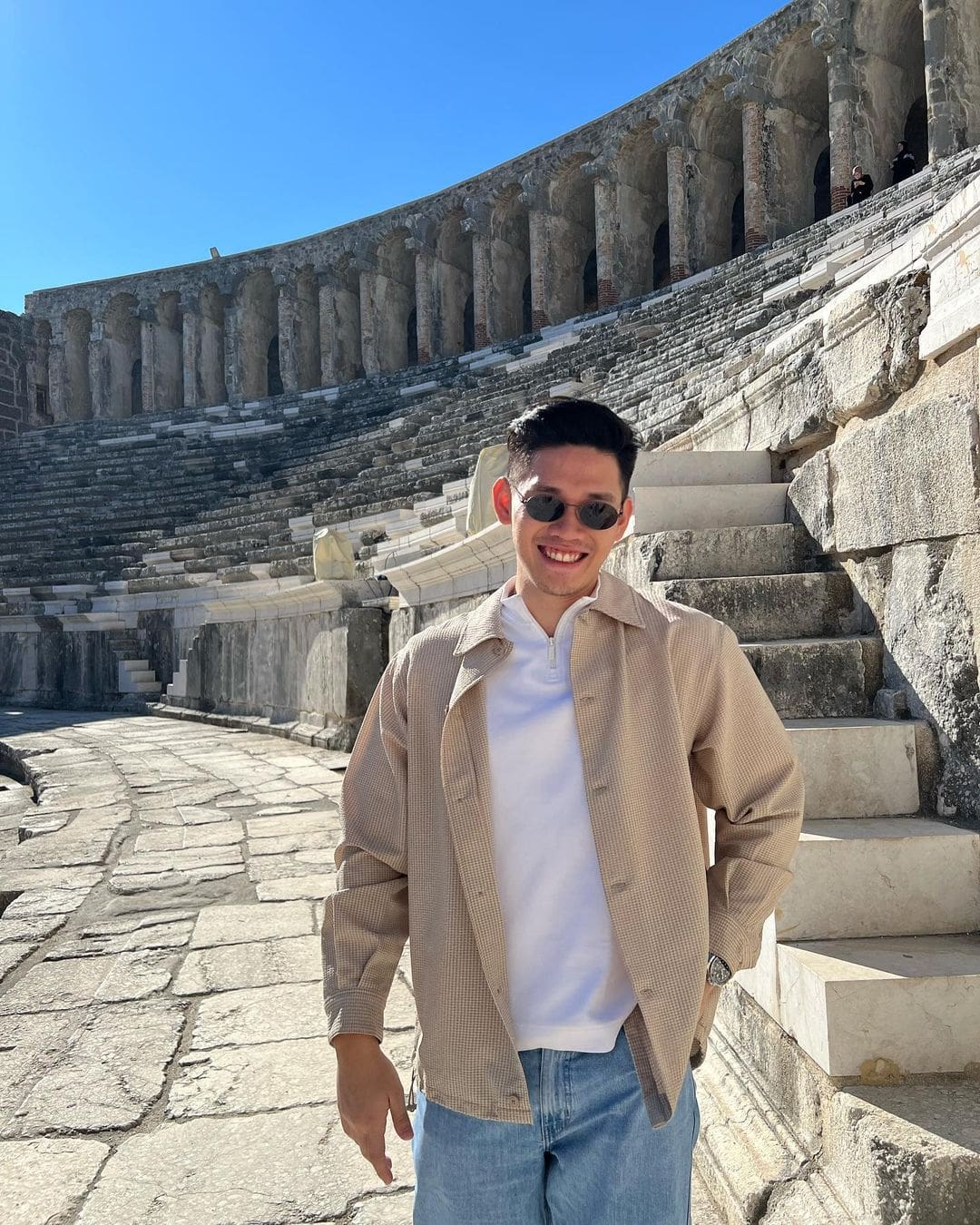 Earl Uy