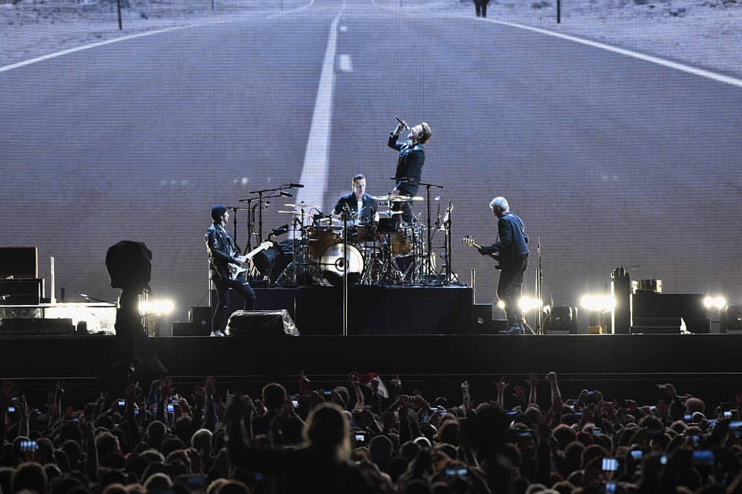 U2