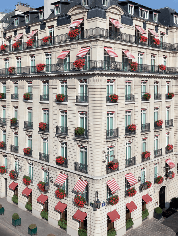Le Bristol Paris' facade