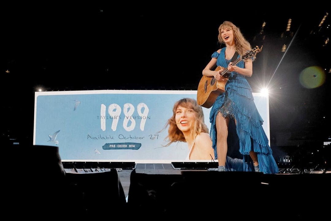 Taylor Swift announcing 1989 Taylor’s Version release in Sofi Stadium