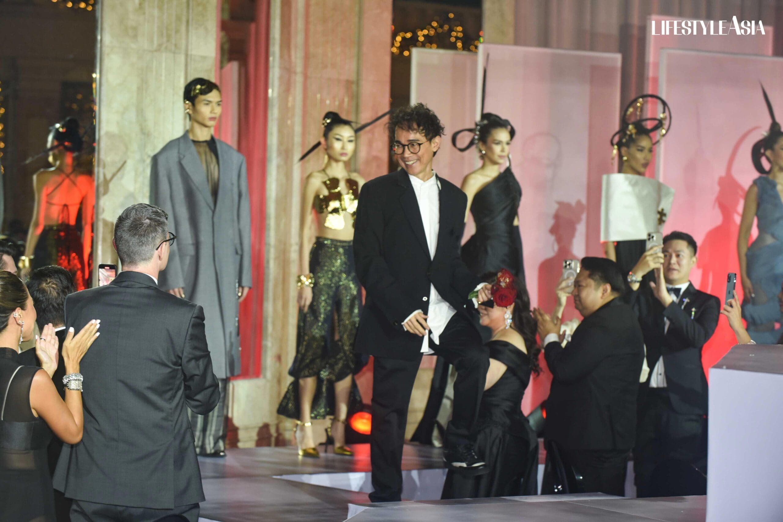 Designer Ivarluski Aseron