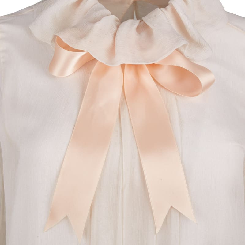 A close-up of Diana’s famous Emanuel blouse