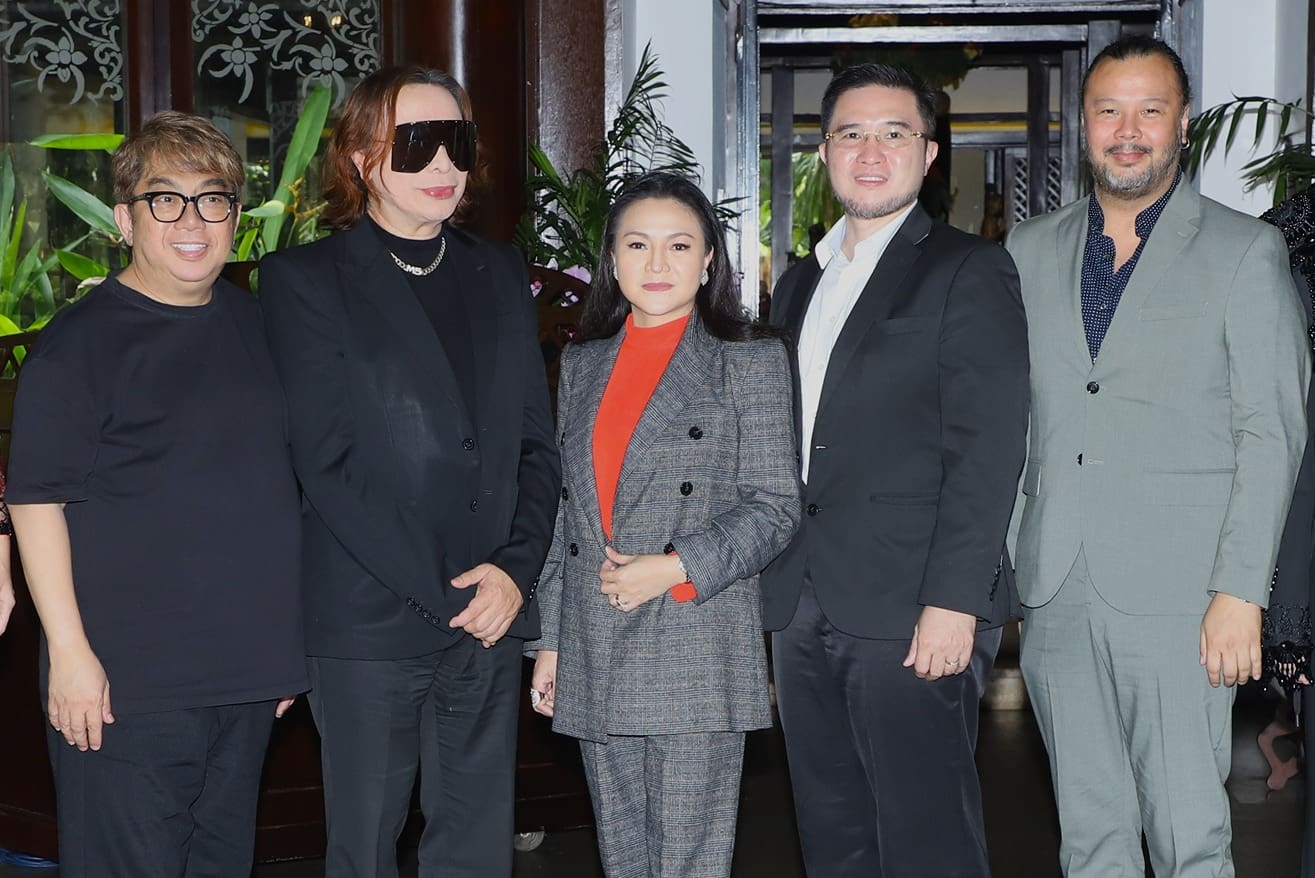 From left to right: Albert Andrada, Michael Cinco, Archie and Judith Tan of The Philippine Missionari Della Fondazione di Carita, Inc. and Dr. Raynel Flores of Gusi Peace Prize Foundation