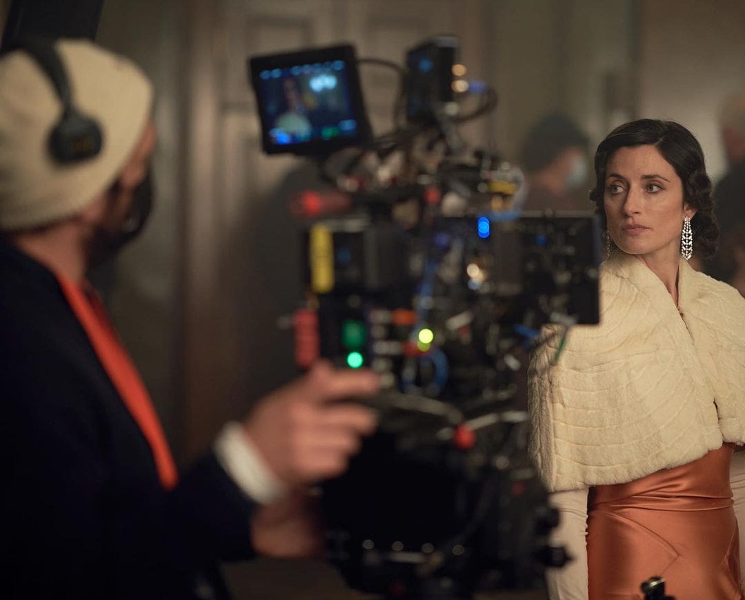 Natasha O’Keeffe as Lizzie Shelby behind the scenes of Peaky Blinders season six