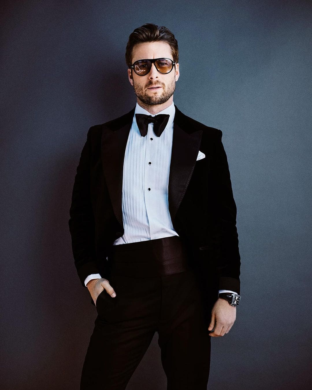 Glen Powell looked dashing in Tom Ford