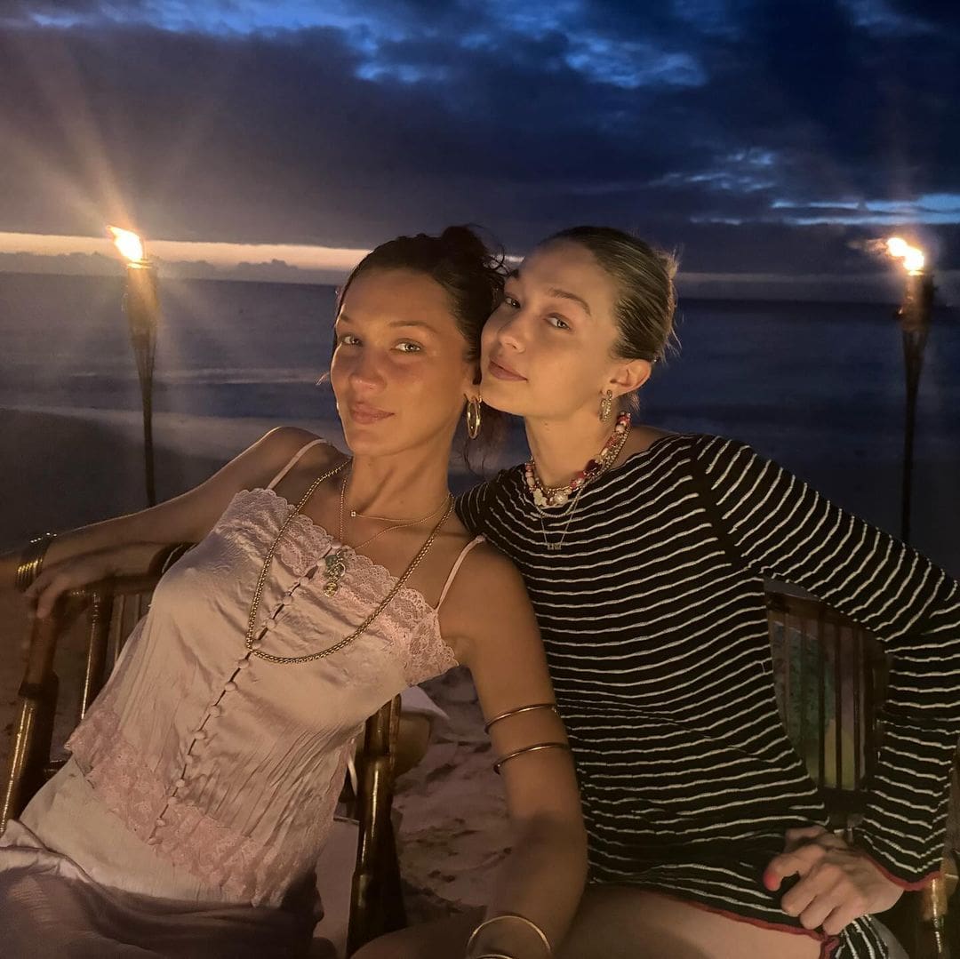 Bella and Gigi Hadid