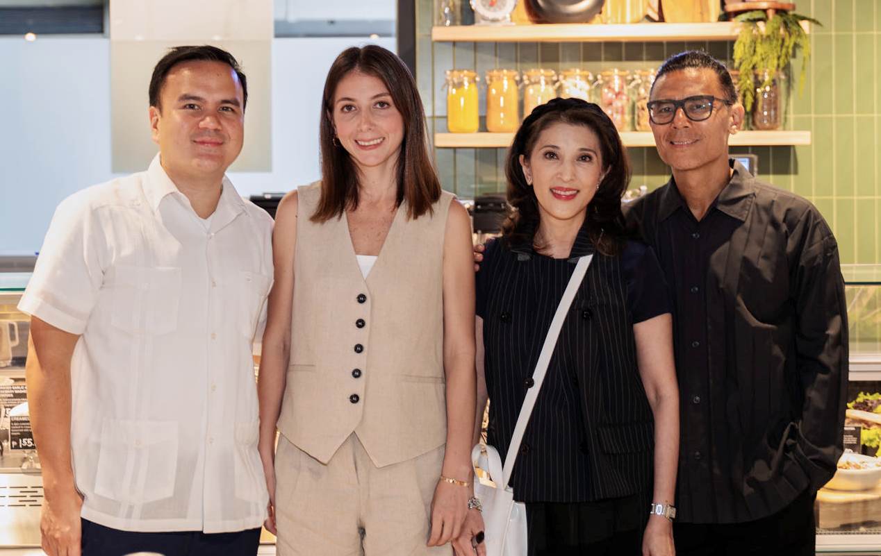 L-R: Christopher and Rebecca Tantoco; Crickette and Donnie Tantoco.