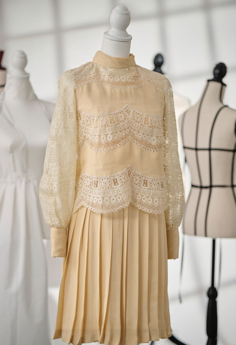 Jacqueline Kennedy Onassis’ 1968 wedding dress