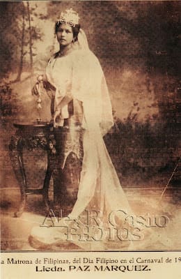Paz Marquez-Benitez at 18, bearing the crown of the "Matrona de las Filipinas"