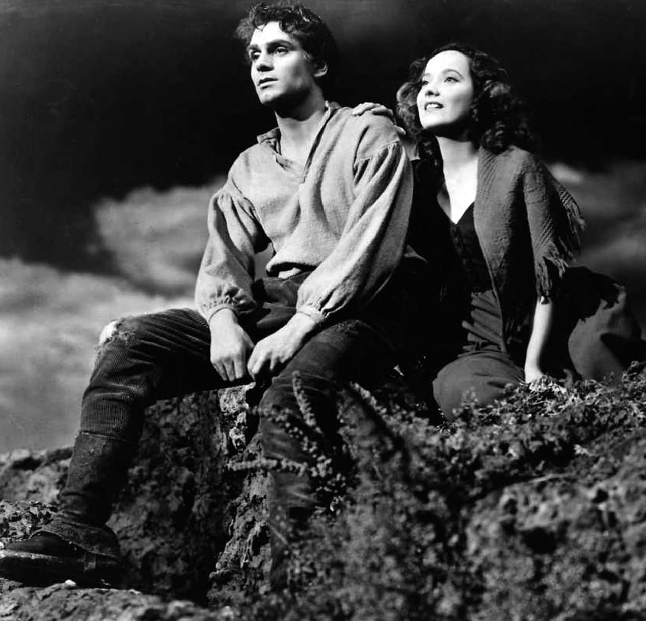 Laurence Olivier and Merle Oberon as Heathcliff and Catherine, respectively, in the 1939 adaptation