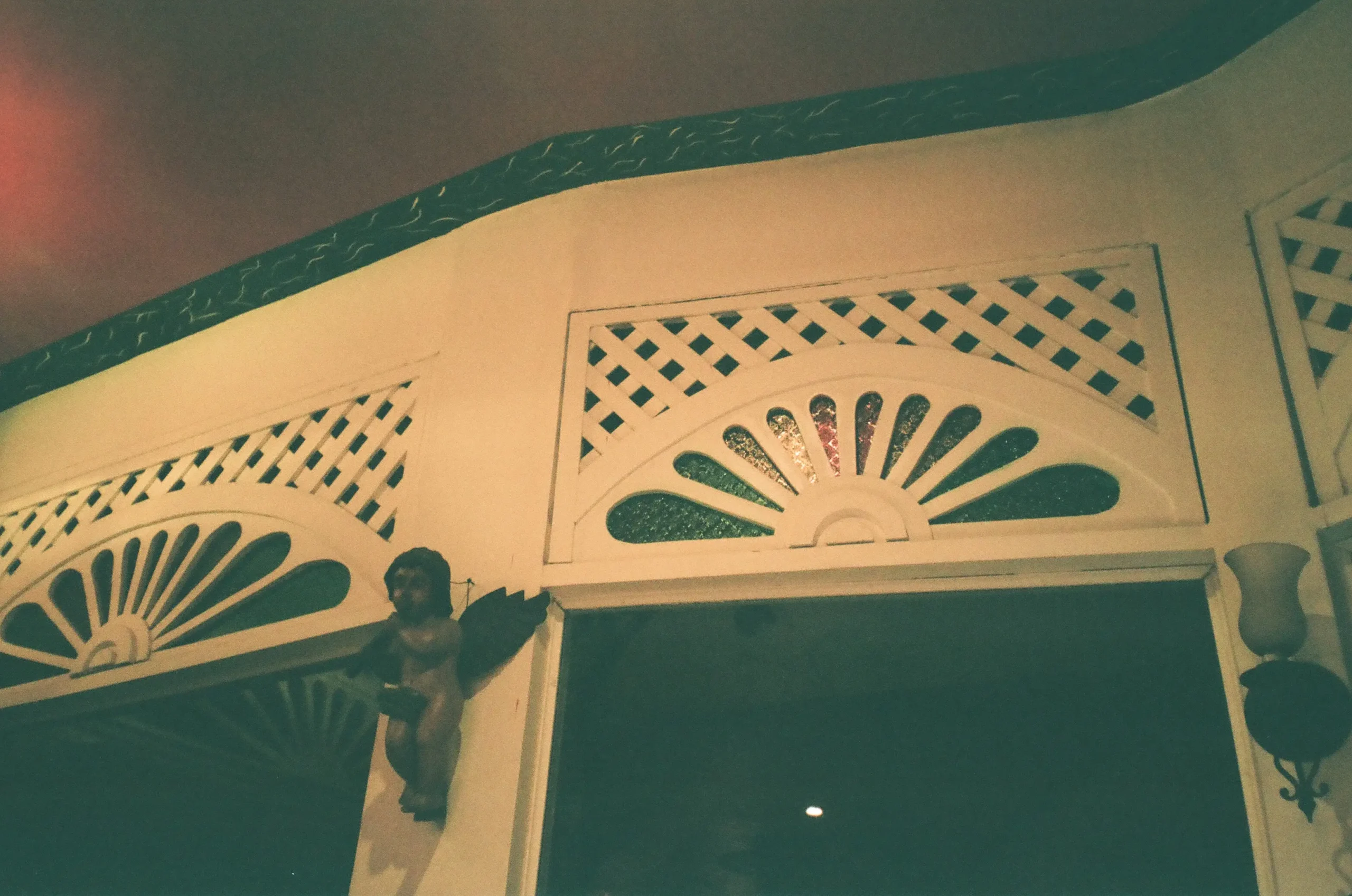 Film photography by the author, shot using Kodak ColorPlus 200 (35mm)