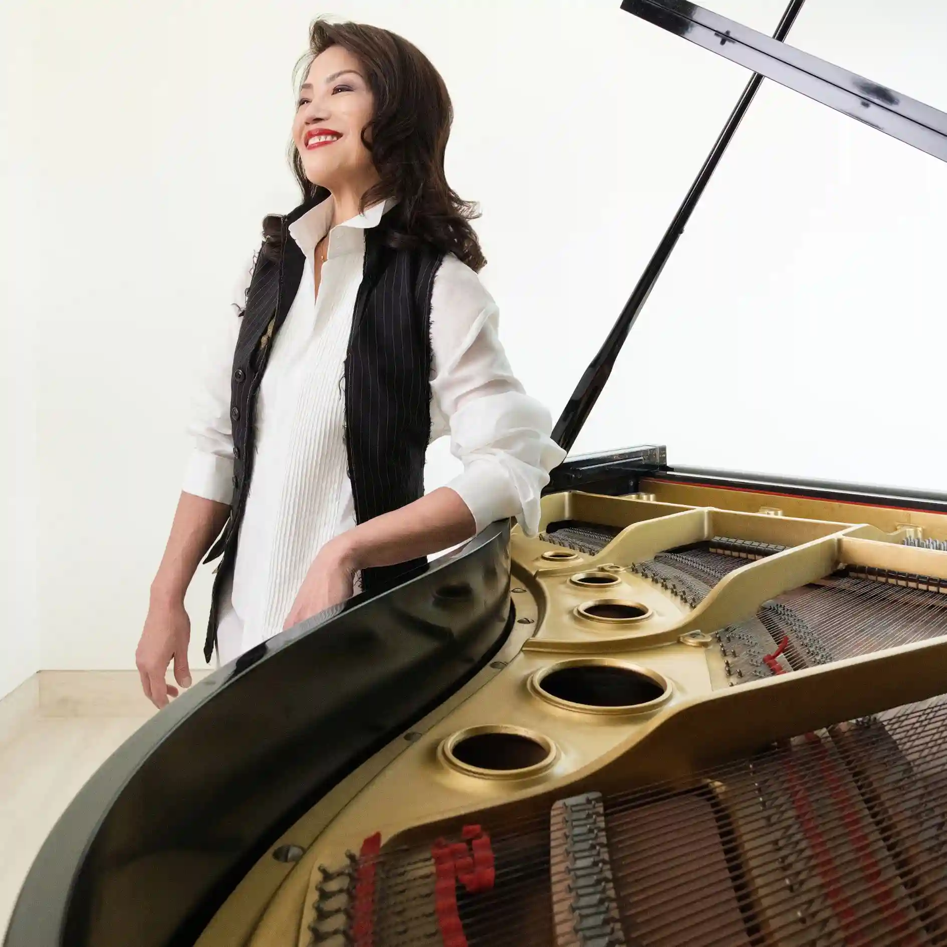 Pianist Cecil Licad