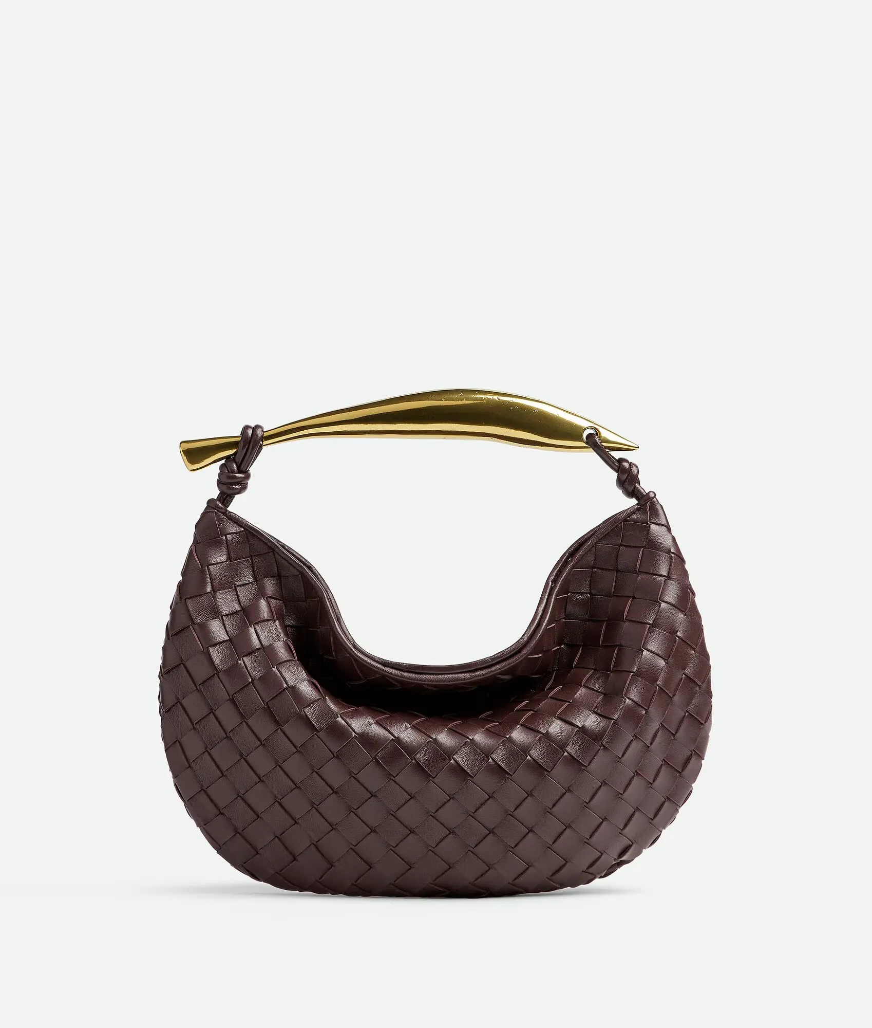 Statement Bags That Steal the Spotlight